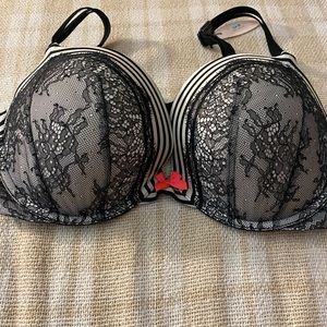 Victoria’s Secret Bra Size 38D